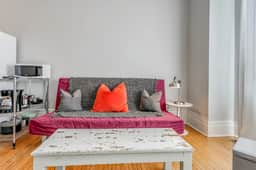 Little Italy Bright 1 Bedroom