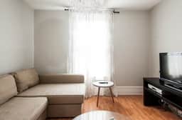 Pied A Terre In Little Italy