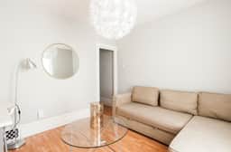 Pied A Terre In Little Italy