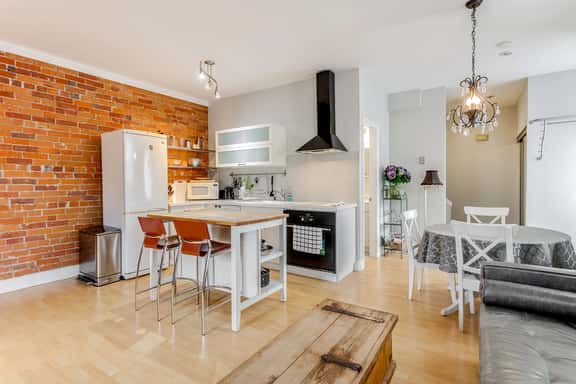Loft Living Little Italy Style - Image 1