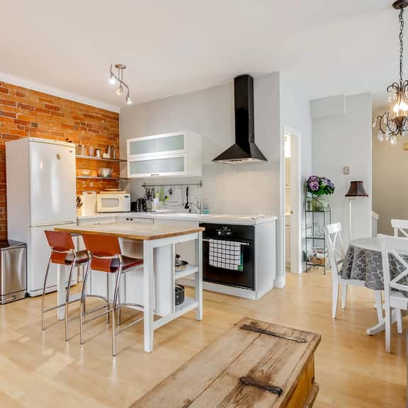 Loft Living Little Italy Style - Image 1