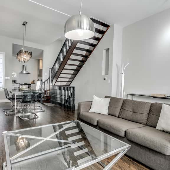 Luxe Life In Little Italy - Image 1